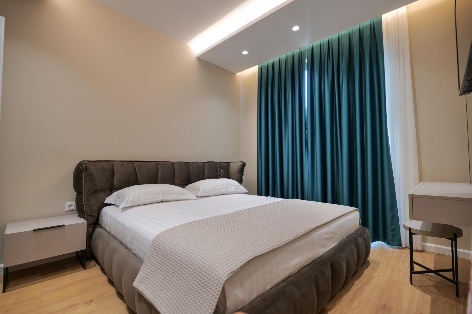 Daed Luxury Residence Sarandë Esterno foto
